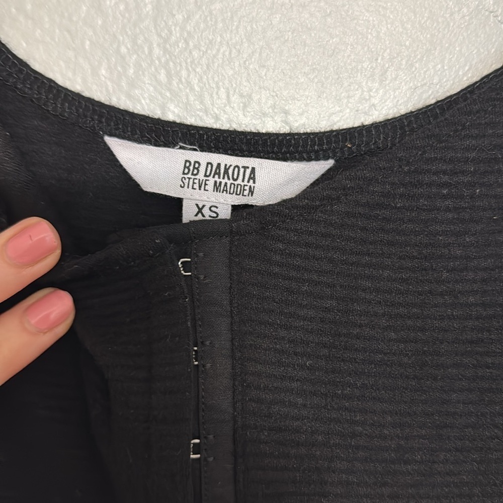 BB Dakota by Steve Madden Eyelets Up Here Black Mini Dress - Picture 5 of 7